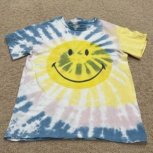 Smiley Be Happy Tee